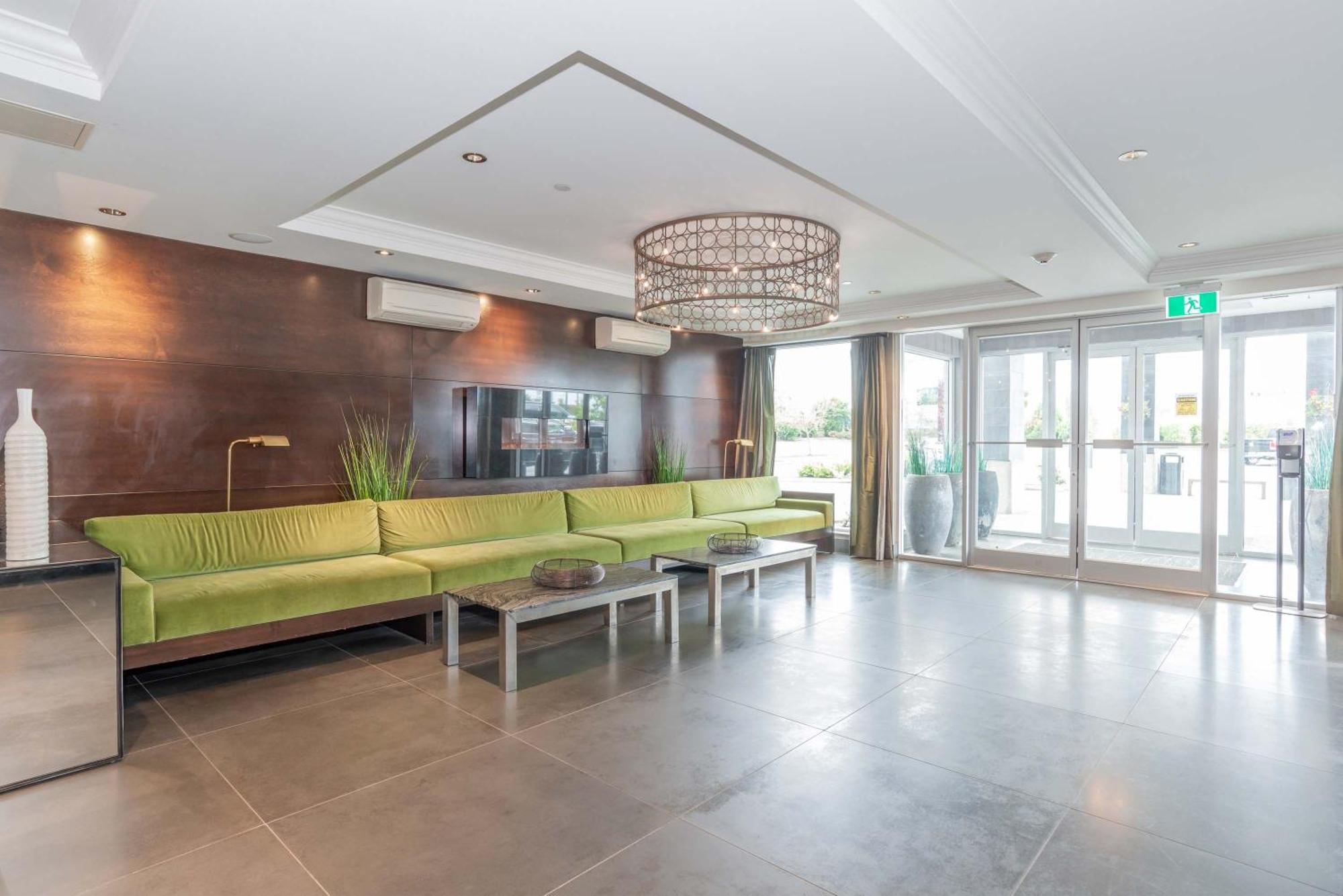 Sandman Hotel Abbotsford Airport Екстериор снимка